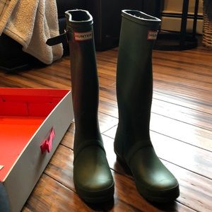 Hunter Green Rain Boots Size 7